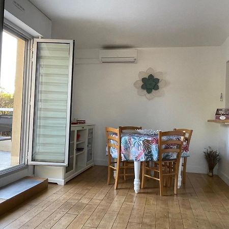 T2 (38m2) BOULOURIS -St RAPHAEL, 150 mètres de la mer Saint-Raphaël Eksteriør bilde