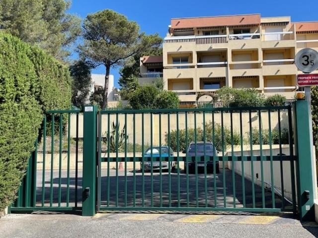 T2 (38m2) BOULOURIS -St RAPHAEL, 150 mètres de la mer Saint-Raphaël Eksteriør bilde